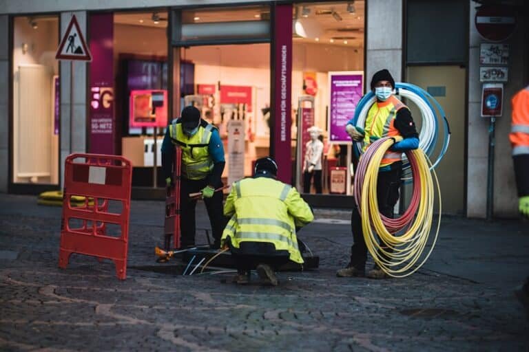 How to Choose FTTH Drop Cable for Indoor and Outdoor Projects