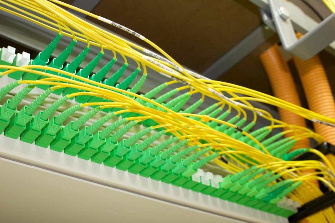 Fiber to the home access network for splice and distribution planning